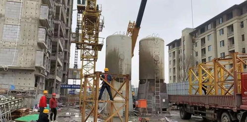 塔吊司機(jī)應(yīng)該注意哪些問題